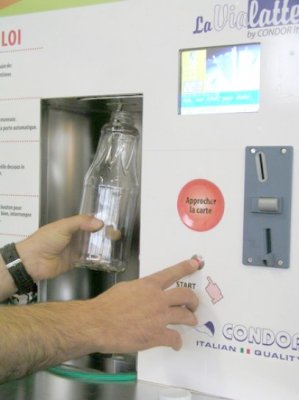 Amenzi de 2.400 de lei pentru nereguli la automatele de lapte